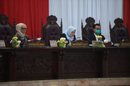 Suasana Rapat Paripurna XIV DPRD Provinsi Sumsel di Ruang Rapat Paripurna DPRD Sumsel, Senin (6/7/2020) pagi. FOTO : HUMAS DPRD Sumsel