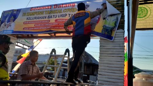 Tim penilai lomba Kampung Tangkal Covid-19 Tingkat Kota Lubuklinggau selesaikan penilaian. FOTO :VIRALSUMSEL.COM 