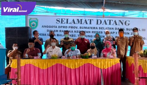 Reses Anggota DPRD Provinsi Sumsel Dapil Sumsel III Kabupaten OKI-OI di Tanjung Lubuk. FOTO : VIRALSUMSEL.COM