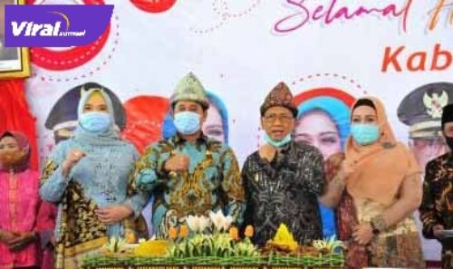Bupati Banyuasin H Askolani dan Wakil Bupati H Slamet saat HUT Banyuasin tahun lalu. FOTO : IST