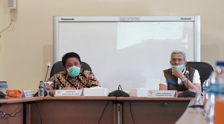 Gubernur Sumatera Selatan H Herman Deru bersama Wagub Mawardi Yahya. FOTO: VIRAL SUMSEL.COM