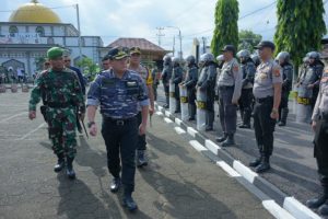 Bupati Kabupaten Muba DR Dodi Reza Alex cek kesiapan pasuka cegah corona. FOTO : VIRALSUMSEL.COM