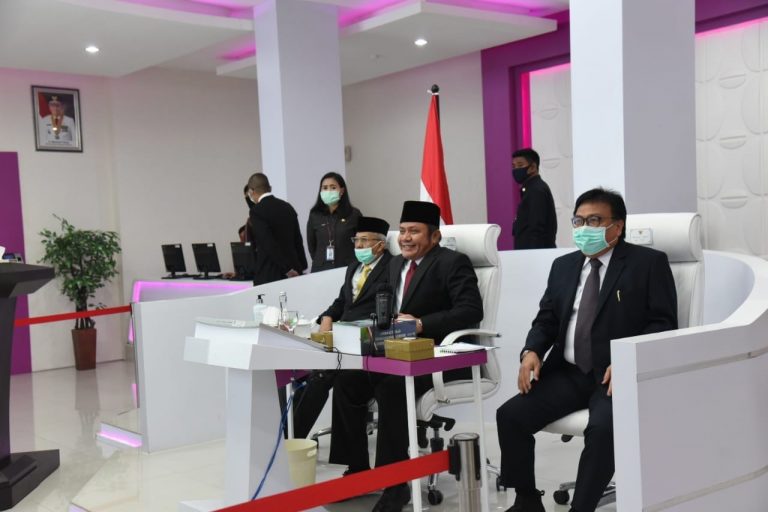 Gubernur Sumsel H Herman Deru bersama Wagub Mawardo Yahya dan Sekda Nasrun Umar. FOTO : VIRALSUMSEL.COM