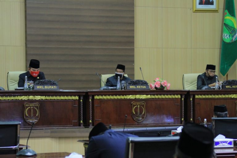 Wakil Bupati Musi Banyuasin Beni Hernedi menghadiri Rapat Paripurna Masa Persidangan II Rapat ke-9. FOTO : VIRALSUMSEL.COM