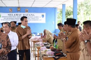 H Muchendi Mahzareki Wakil Ketua DPRD Sumsel lakukan reses di OKI. FOTO : VIRALSUMSEL.COM