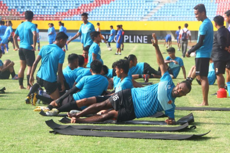 Sriwijaya FC belum putuskan pemotongan gaji pemain. FOTO : VIRALSUMSEL.COM