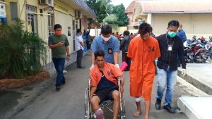 Dua pelaku pencurian mesin penggilingan padi diamankan polisi. FOTO : VIRALSUMSEL.COM