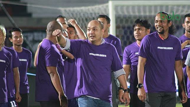 Manajer Persita Tangerang I Nyoman Suryanthara. FOTO : NET