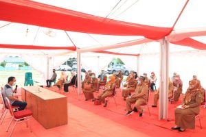 SN Prana Putra Sohe Walikota Lubuklinggau pastikan kesiapan Barak Kompi. FOTO : VIRALSUMSEL.COM