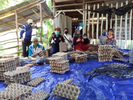 Bupati Musi Rawas H. Hendra Gunawan, secara langsung turun melakukan pengecekan kesiapan realisasi bantuan sosial. FOTO : VIRALSUMSEL.COM