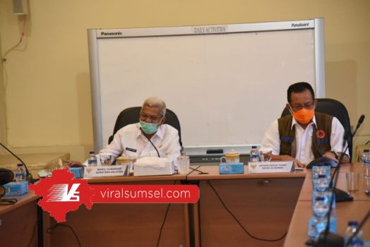 H Mawardi Yahya Wakil Gubernur Sumatera Selatan pimpin rapat evaluasi pemanfaatan penggunaan Rumah Sehat. FOTO :VIRALSUMSEL