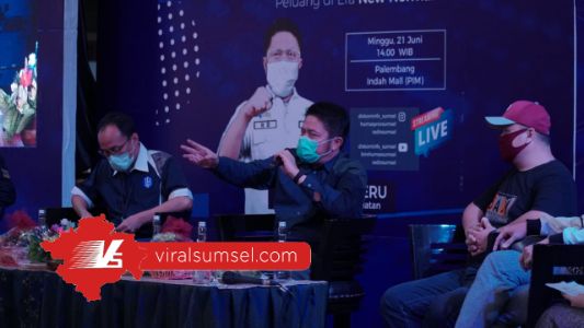 H Herman Deru Gubernur Sumsel saat Grand Launching Radio Sumsel. FOTO :VIRALSUMSEL.COM