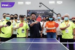 Gubernur Sumsel, H Herman Deru usai resmikan GOR Pitstop Xiom Table Tennis Center. FOTO : VIRALSUMSEL.COM