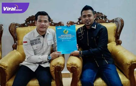 Sekretaris LBH Febriansyah Azhar dan Dedi Busro SM. FOTO : VIRALSUMSEL.COM
