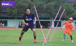 Oktavianus mantan winger Sriwijaya FC dirikan SSB Golazo. FOTO : VIRALSUMSEL.COM