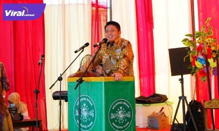 Gubernur Sumatera Selatan H Herman Deru. FOTO :VIRALSUMSEL.COM