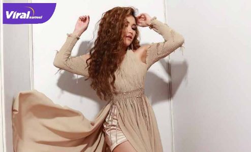 Ayu Ting Ting penyanyi dangdut top tanah air. FOTO : IG AYU TING TING