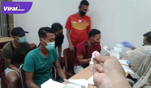 Pemain Sriwijaya FC gelar rapid test Covid-19 di Hotel Majestic, Palembang. FOTO ; VIRALSUMSEL.COM