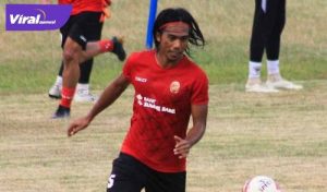 Erwin Gutawa Defender Sriwijaya FC. FOTO : IG