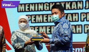 Gubernur Sumsel H Herman Deru bersama Gubernur Jawa Timur Khofifah Indar Parawansa. FOTO :VIRALSUMSEL.COM