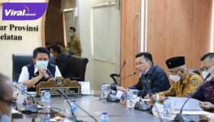 Gubernur Sumsel H Herman Deru terima audensi Ketua DPRD Kota Palembang Zainal Abidin dan rombongan. FOTO : VIRALSUMSEL.COM