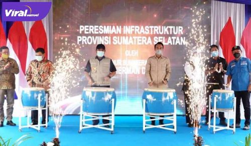 Gubernur Sumsel H Herman Deru didampingi Bupati OI Ilyas Panji Alam dan Wakil Ketua DPRD Sumsel H Muchendi Ishak Mekki. FOTO :VIRALSUMSEL.COM