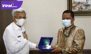 Wakil Gubernur Sumsel H Mawardi Yahya terima Anjangsana STEI Al Furqon Prabumulih. FOTO :VIRALSUMSEL.COM