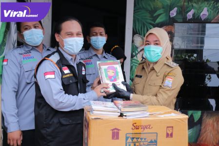 Wakil Walikota Palembang, Fitrianti Agustinda mengunjungi Sekretariat RMPN. FOTO : VIRALSUMSEL.COM