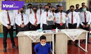 Petugas tim opsnal Satreskrim Polres Mura, berhasil ungkap perkara tindak kriminal pencurian dengan kekerasan tersangka F. FOTO : NOERDIN/VIRALSUMSEL.COM