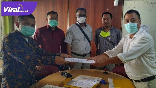 Erik Gustian diwakilkan pada Dodi Irmasyah daftar calon ketua Percasi Sumsel. FOTO : VIRALSUMSEL.COM