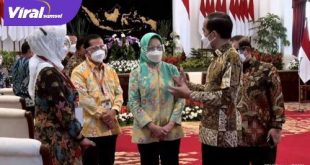 Walikota Lubuklinggau SN Prana Putra Sohe dengarkan arahan Presiden Jokowi. FOTO : VIRALSUMSEL.COM