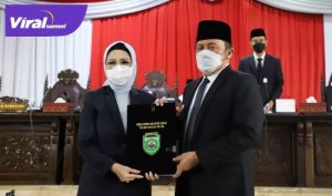Gubernur Sumsel H Herman Deru bersama Ketua DPRD Provinsi Sumsel Hj. R.A. Anita Noeringhati, SH, MH. FOTO : VIRALSUMSEL.COM
