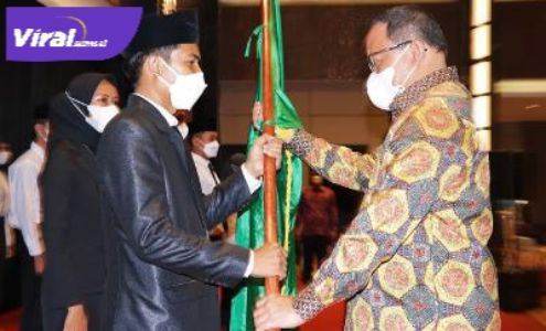 Bupati Dr Dodi Reza Alex Noerdin Lic Econ MBA melantik Pengurus IMMUBA di Grand Atyasa Convention Center Palembang, Minggu (11/4/2021). FOTO : VIRALSUMSEL.COM