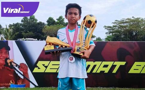 Muhammad Rizky Aditya penyerang SSB Martapura FC. FOTO : VIRALSUMSEL.COM