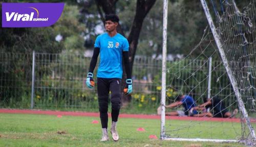 Rudi Nurdin Rajak penjaga gawang Sriwijaya FC. FOTO : MO SFC