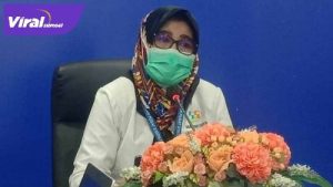Kepala BPS Provinsi Sumsel, Ir. Endang Tri Wahyuningsih, MM beri keterangan pada awak media. FOTO : VIRALSUMSEL.COM