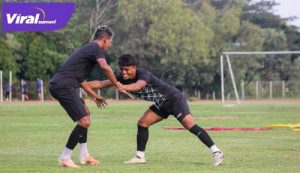 Pemain Sriwijaya FC semangat dalam berlatih. Foto : mosfc