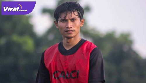 Obet Choiri pemain belakang Sriwijaya FC. Foto : viralsumsel.com