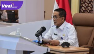 Plh Sekda Provinsi Sumsel, H. Akhmad Najib menghadiri pembukaan Webinar UMKM. Foto : viralsumsel.com