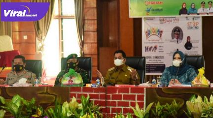 Bupati Banyuasin Askolani rembuk stunting tahun 2021 di Gedung Auditorium Pemkab Banyuasin, Senin (31/5/2021). Foto : viralsumsel.com/lam
