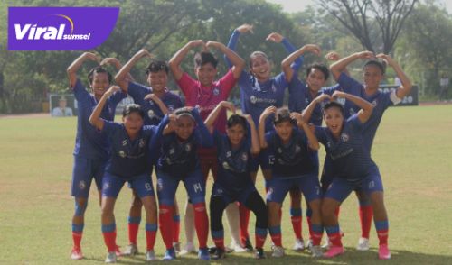 Starting eleven Arema Putri hadapi Suryanaga Palembang. Foto : Arema for viralsumsel.com