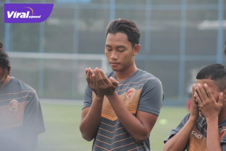 Didik Setiawan bek tengah ikuti trial di Sriwijaya FC. Foto : SFC for viralsumsel.com