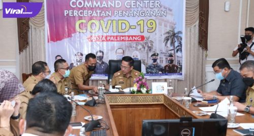 Sekda Kota Palembang Ratu Dewa pimpin Rapat Percepatan Penyederhanaan Birokrasi di Rumah Dinas Walikota Palembang, Senin (21/6/2021). Foto : viralsumsel.com/nto