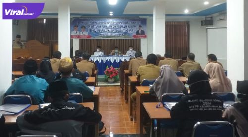 Peserta dari berbagai lembaga tahfidz ikuti pembinaan hafidz dan hafidzah di Gedung Serba Guna Hotel Bukit Selero kabupaten Lahat. Selasa (22/6/2021). Foto : viralsumsel.com/oki