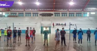 Sejumlah atlet bola voli kabupaten Lahat mengikuti seleksi Porprov, Selasa (22/6/2021). Foto : viralsumsel.com/oki