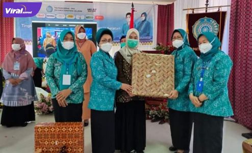 Diyah Purnamasari utusan Kader Pokja IV TP PKK Desa Sukamaju terpilih menjadi runner-up pada lomba PKK Provinsi Sumsel. Foto : viralsumsel.com/devi