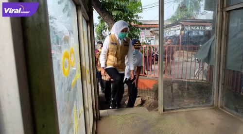 Wakil Walikota Palembang, Fitrianti Agustinda tinjau Halte Trans Musi Kancil Putih, Jumat (25/6/2021). Foto : viralsumsel.com/nto
