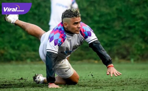 Cristian El Loco Gonzales penyerang RANS Cilegon FC. Foto : Ig Gonzales