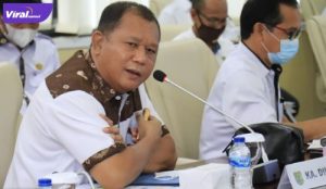 Kepala Dinas Pendidikan dan Kebudayaan Muba, Musni Wijaya SSos MSi dalam rapat persiapan pelaksanaan pembelajaran tatap muka, Kamis (1/7/2021). Foto : viralsumsel.com/devi
