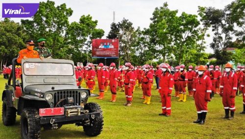 Wakil Bupati Banyuasin, Slamet Sumosentono pimpin Apel siaga Asap Dalam rangka menghadapi karhutla, Rabu (30/6/2021). Foto : viralsumsel.com/lam